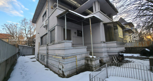Interbelic Art Deco Villa 440 sqm + Land 566 sqm &bull; Zona Do