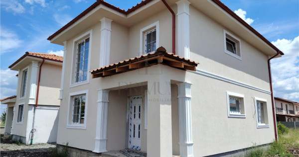 Duplex separat prin garaj - toate utilitatile - personalizar