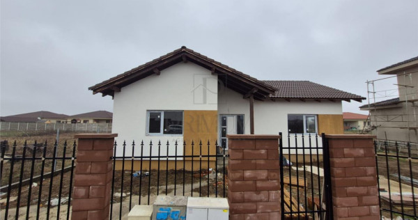 Casa Individuala in Mosnita Noua - Teren Generos 635 mp