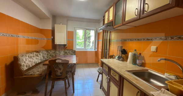 Apartament 4 camere, 100 mp, 2 parcări + 2 boxe, etaj 1, zo