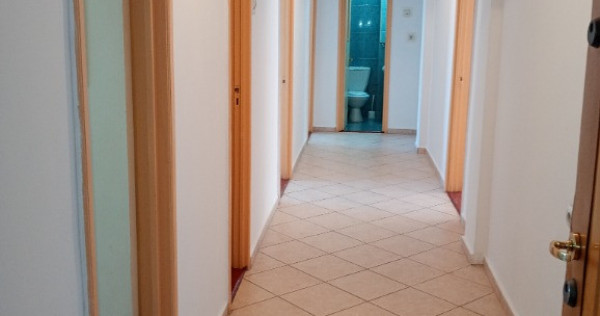 Ultracentral Constanta - apartament 4 camere - persoana fizica