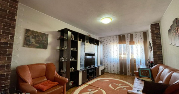 Apartament 4 camere, decomandat, zona Pacurari - Esplanada,