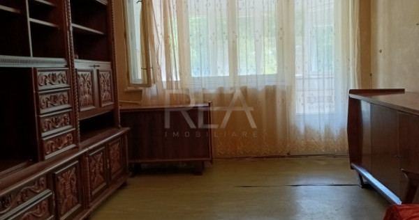 3 camere, et 1/9, anvelopat, 71 mp-Apusului