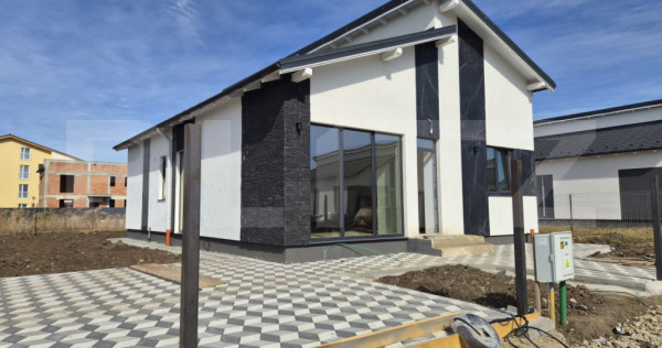 Casa cu toate utilitatiile, 4 camere, 2 bai, 470 m teren - I