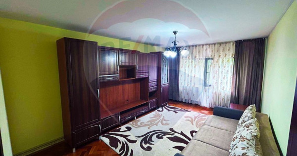 De &icirc;nchiriat: apartament cu 2 camere Mărășești