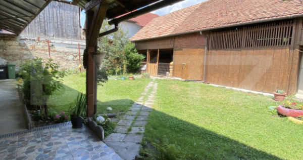 Casa de vanzare, 3 camere, 150 mp, 3.687 mp teren - Livezile