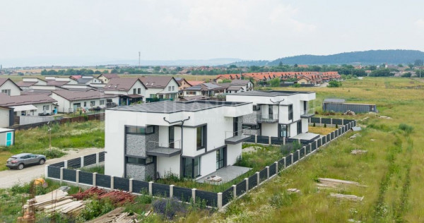 Casă individuală nouă , 4 camere, teren 519 mp, Sanpetru