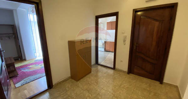 Apartament decomandat de inchiriat &icirc;n zona Gara