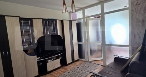 Apartament decomandat cu terasă și parcare, 2 camere, zona