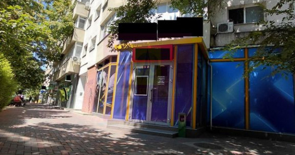 V&acirc;nd spațiu comercial in zona Titan