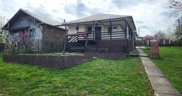 Casa + teren de vanzare Vălenii de Munte