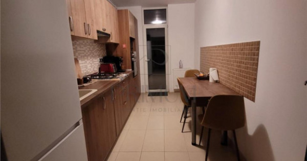 Central - 2 Camere - Etaj 2 cu LIFT - Decomandat - Bucatarie