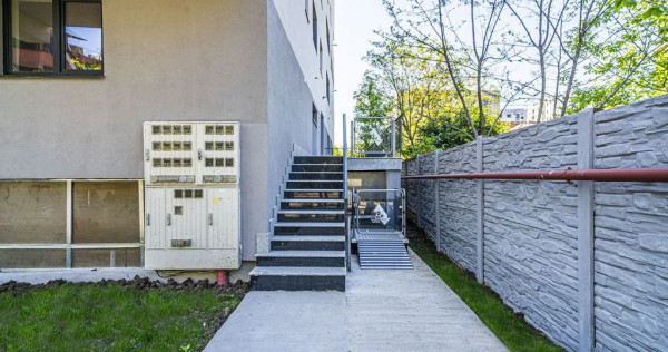 3 Camere, 2 bai cu geam, 77 mp in Militari, langa METROU,...