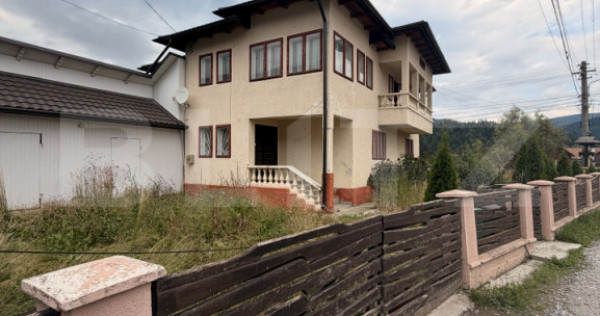 Casa 263 mp , 671 mp teren, C&acirc;mpulung Moldovenesc, Bucovina