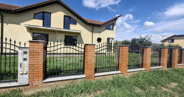 Casa tip duplex, 96 mp, zona Dorolt