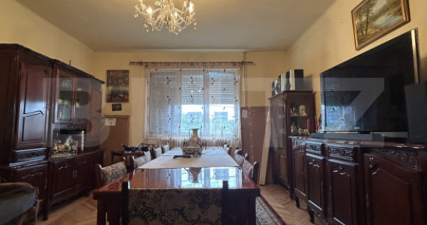 Casa individuala, 240 mp, teren 174 mp, zona Dej