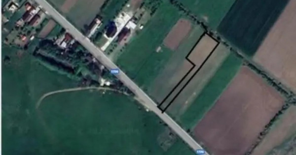 Teren intravilan 1.550 mp &ndash; Sărățel &ndash; Drum privat &ndash; Curent și apă