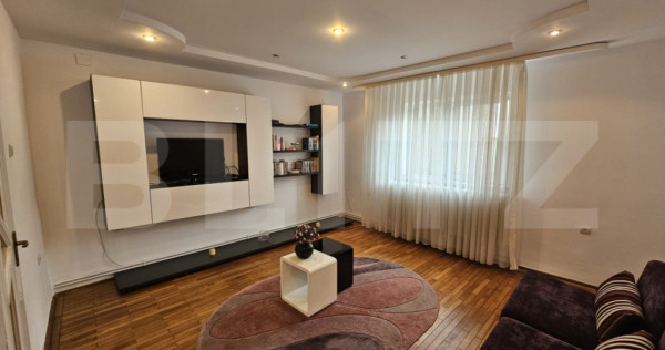 Casă de v&acirc;nzare, 150 mp, teren de 870 mp, zona Piața - Se