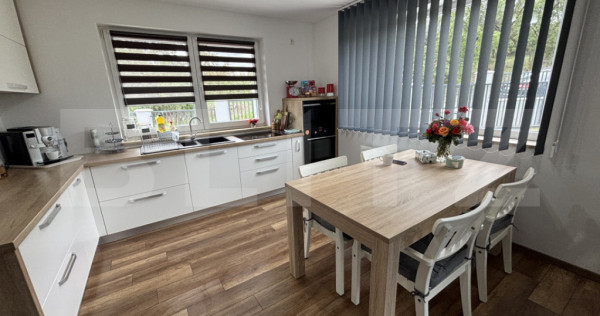 Casa de vanzare, 186 mp, 16 ari de teren, zona Aghires