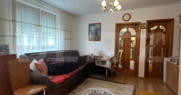 Apartament cu 2 camere, 40 mp, zona Decebal