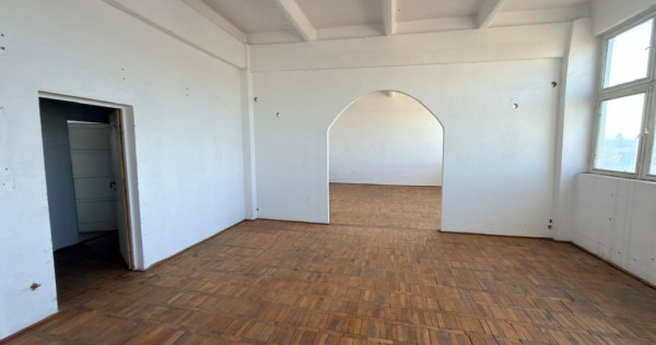 Spatiu industrial 8+ camere zona Central