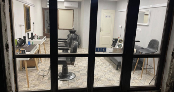 Spațiu comercial de v&acirc;nzare, curte proprie, 62 mp, Zona Ro