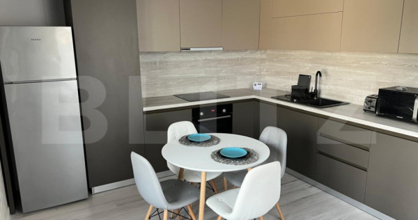 Apartament modern cu 3 camere - Zona UMF
