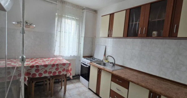 Apartament 2 camere | Semidecomandat | Etaj 1/4 | Centrul Civic