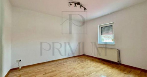 Vila - 7 camere - toate utilitatile - panouri fotovoltaice