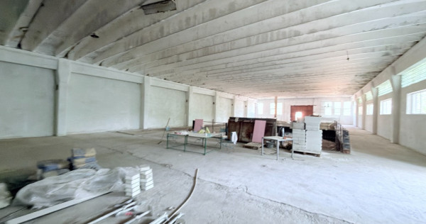 Hale din beton cu suprafata mare zona Cornisa