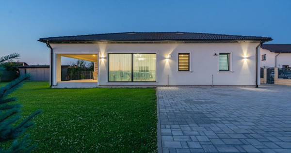 Casă Premium S&acirc;npetru | 162 mp | Teren 971 mp | Mobilat...