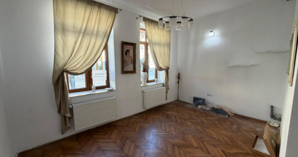 Spațiu comercial de &icirc;nchiriat, 170 mp, Centru