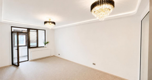 Decomandat, etaj1, totul nou, 2 parcari subterane, balcon in