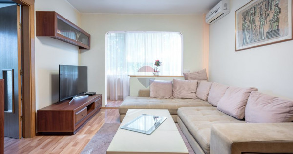 De &icirc;nchiriat apartament cu 3 camere și 2 parcări &icirc;n A...