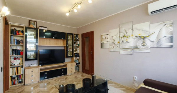 Apartament 3 camere cu AC si parcare , Cartier Florilor