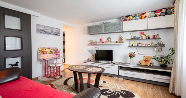 Apartament cu 3 camere, parcare, curte si spațiu depozit...