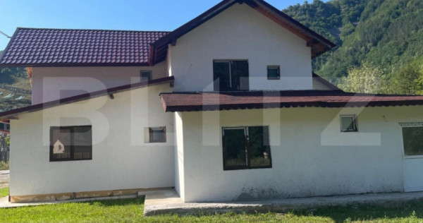 Casă individuală, 262 mp, zona Mărișel