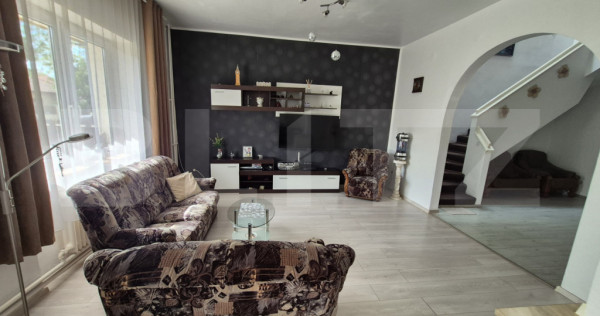 Casa cu 6 camere de vanzare, 245,70 mp, teren 525 mp, zona B