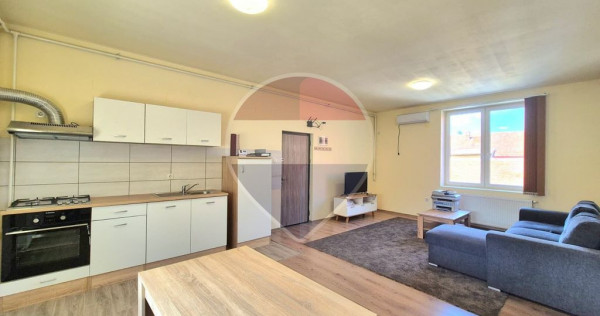 Apartament cu 3 camere, la prima &icirc;nchiriere, &icirc;n zona ce...