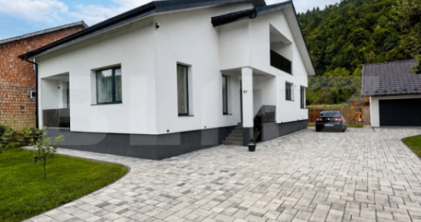 Casa de vanza, teren 3.500 mp, zona Borleasa