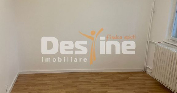 Apartament 3 camere semidecomandat , Bd. 1 Mai ,Sector 6 ,
