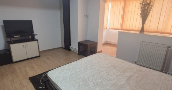 GARSONIERĂ DE &Icirc;NCHIRIAT | PIAȚA CENTRALĂ| 1.650 LEI/LUNĂ |CE1770