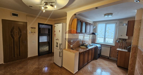 Apartament cu 2 camere de v&acirc;nzare &icirc;n zona Central