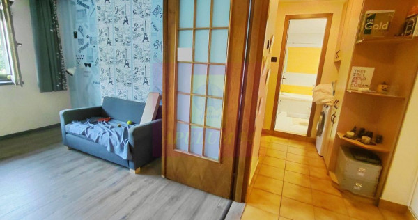 Apartament 4 camere bd Decebal adiacent, cu parcare