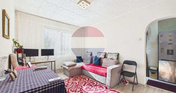 Apartament 3 camere de vanzare Rahova-Alexandriei