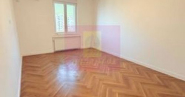 Apartament superb renovat integral Drumul Sarii.