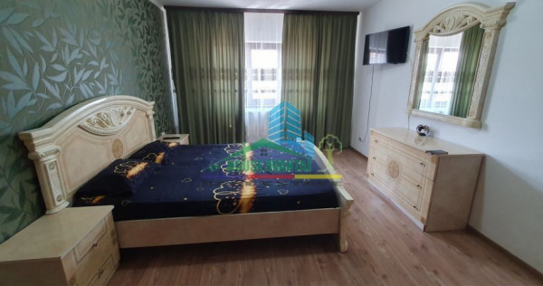 Vand apartament 2 camere 56 mp, zona Piata
