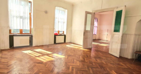 Apartament 3 camere, cladire istorica ,103 mp, zona Maria