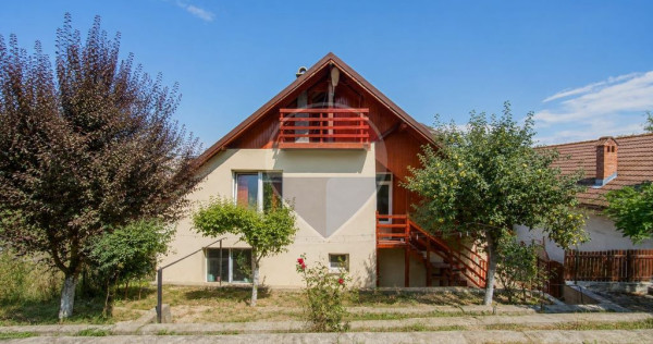 PURCARENI &ndash; 2 CASE , MULTIPLE POSIBILITATI | 533 mp | 0% comision
