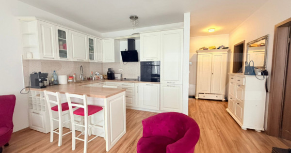 De inchiriat, apartament 2 camere, etaj intermediar, parcar